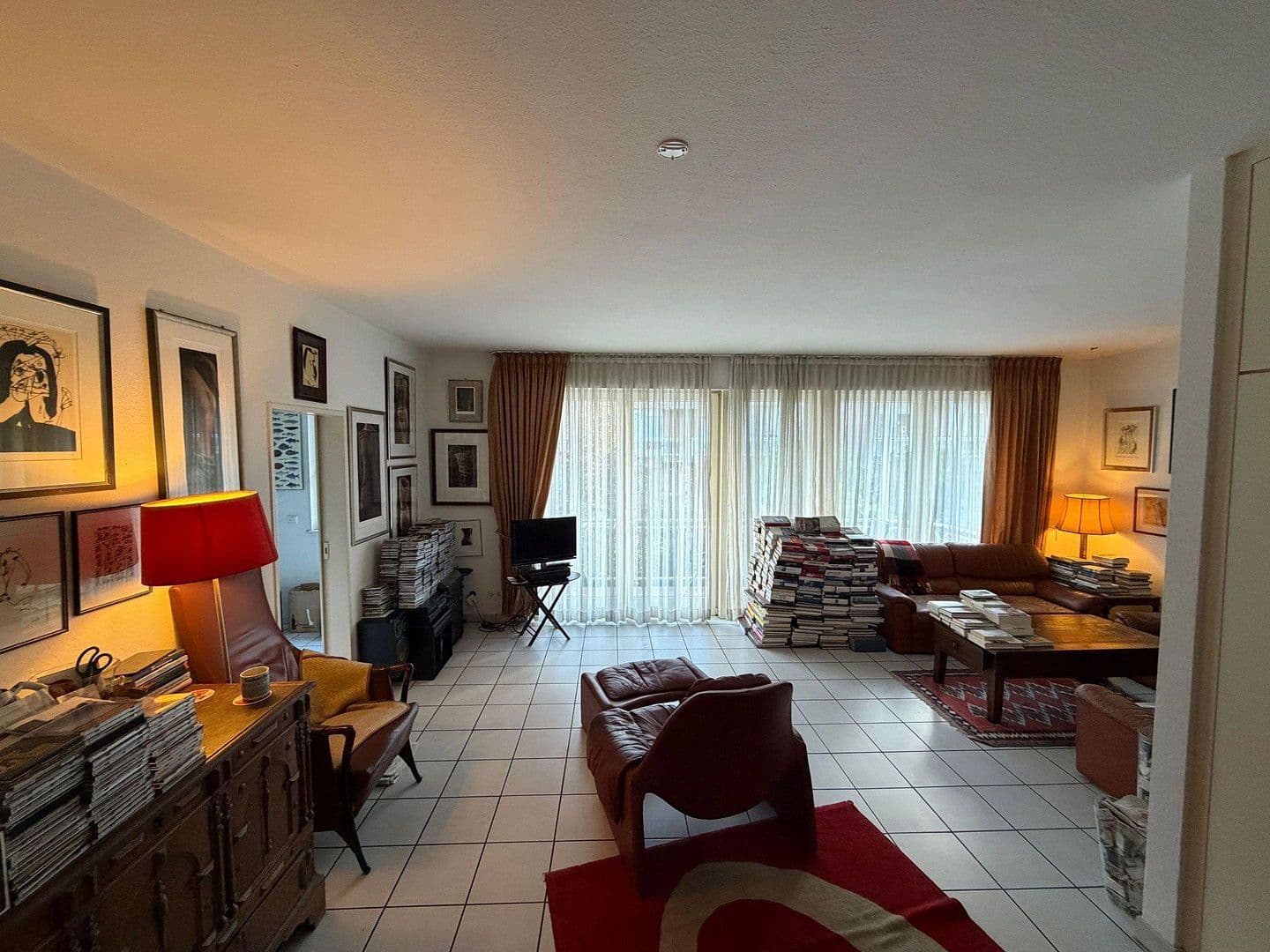 Prodej bytu 3+1 87 m², Friedrich von Spee Str. 46, Düsseldorf, Severní Porýní-Vestfálsko Prodej bytu 3+1 87 m², Friedrich von Spee Str. 46, Düsseldorf, Severní Porýní-Vestfálsko