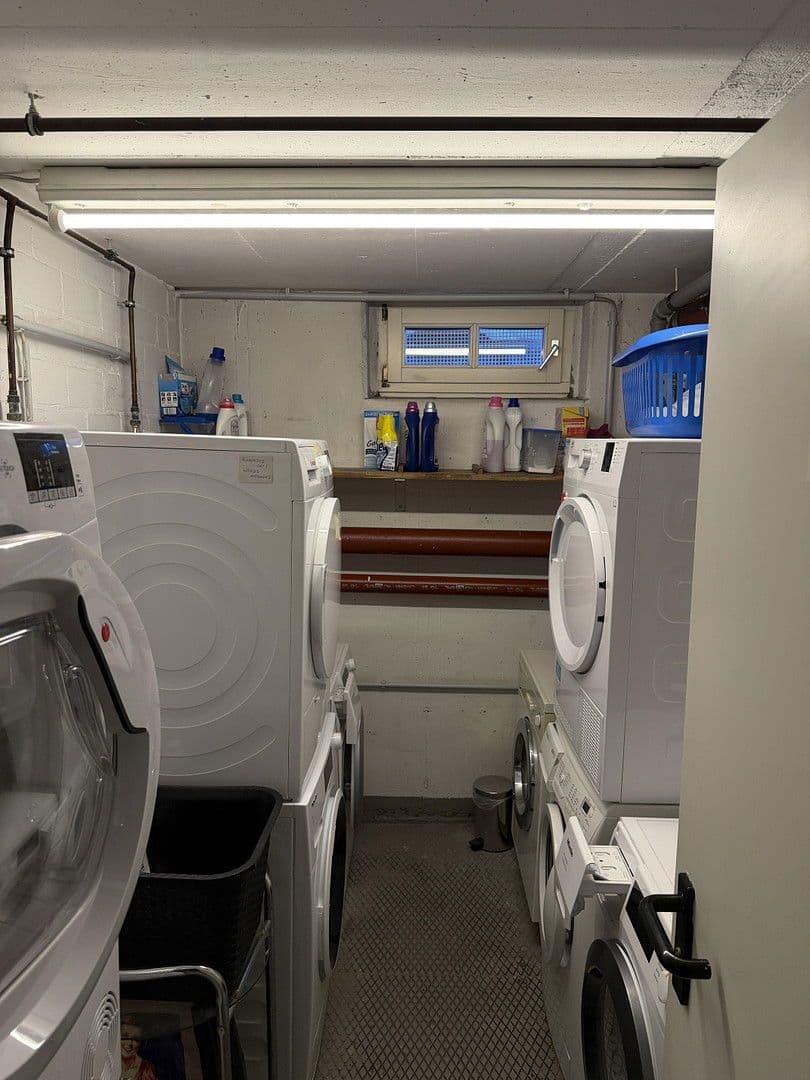 Prodej bytu 3+1 87 m², Friedrich von Spee Str. 46, Düsseldorf, Severní Porýní-Vestfálsko Prodej bytu 3+1 87 m², Friedrich von Spee Str. 46, Düsseldorf, Severní Porýní-Vestfálsko