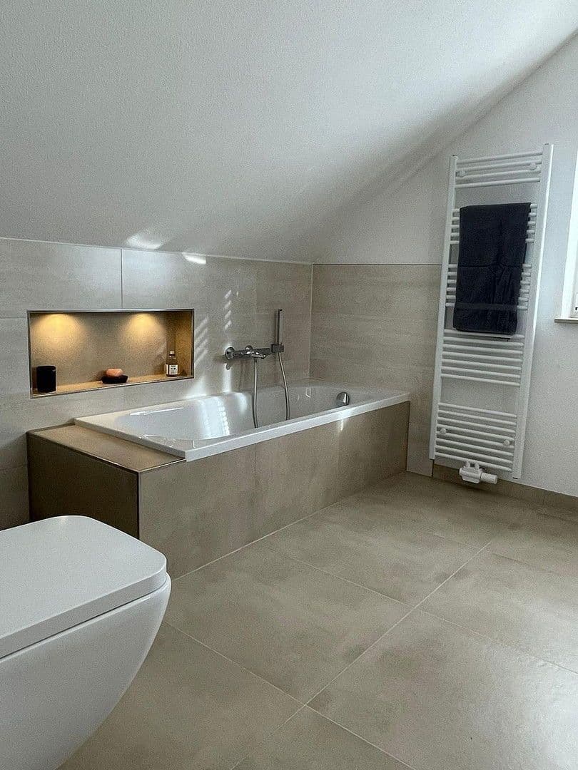 Prodej domu 210 m², pozemek 710 m², Hechingen, Bádensko-Württembersko Prodej domu 210 m², pozemek 710 m², Hechingen, Bádensko-Württembersko