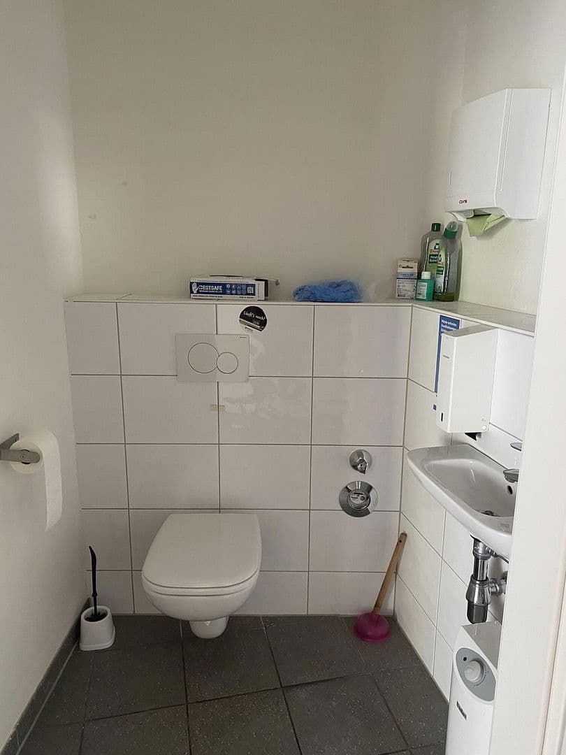 Pronájem kanceláře 135 m², August-Bebel-Str. 8, Frankenthal, Porýní-Falc Pronájem kanceláře 135 m², August-Bebel-Str. 8, Frankenthal, Porýní-Falc