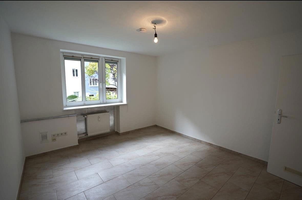 Pronájem bytu 3+1 60 m², Feldgasse 52, Nürnberg, Bavorsko Pronájem bytu 3+1 60 m², Feldgasse 52, Nürnberg, Bavorsko