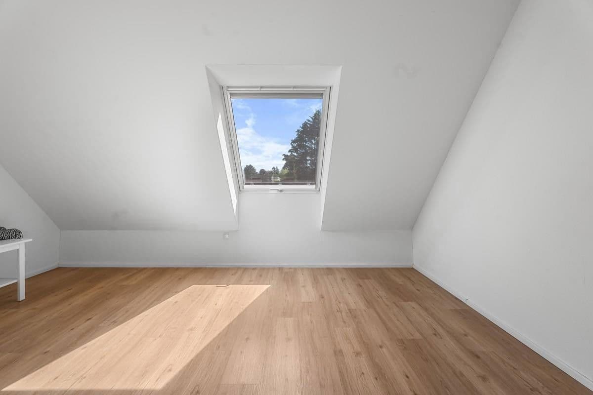 Prodej domu 175 m², pozemek 200 m², Goldammerweg 122b, Cáchy, Severní Porýní-Vestfálsko Prodej domu 175 m², pozemek 200 m², Goldammerweg 122b, Cáchy, Severní Porýní-Vestfálsko