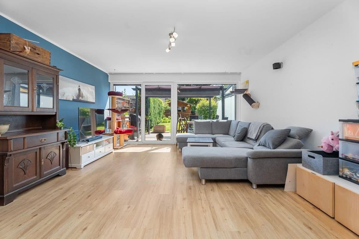 Prodej domu 175 m², pozemek 200 m², Goldammerweg 122b, Cáchy, Severní Porýní-Vestfálsko Prodej domu 175 m², pozemek 200 m², Goldammerweg 122b, Cáchy, Severní Porýní-Vestfálsko