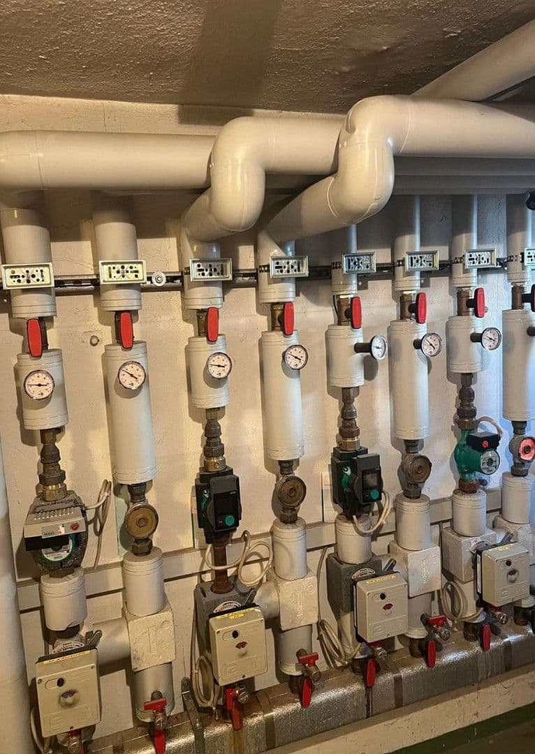 Prodej domu 1.092 m², pozemek 2.337 m², Herzogenaurach, Bavorsko Prodej domu 1.092 m², pozemek 2.337 m², Herzogenaurach, Bavorsko