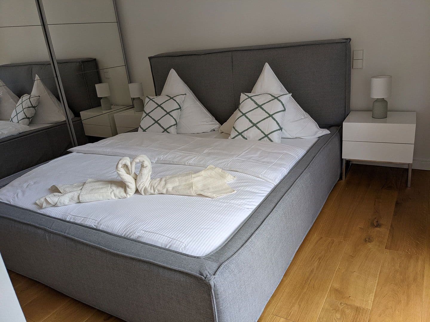 Pronájem bytu 2+1 63 m², Leydenallee 56, Berlin, Berlín Pronájem bytu 2+1 63 m², Leydenallee 56, Berlin, Berlín