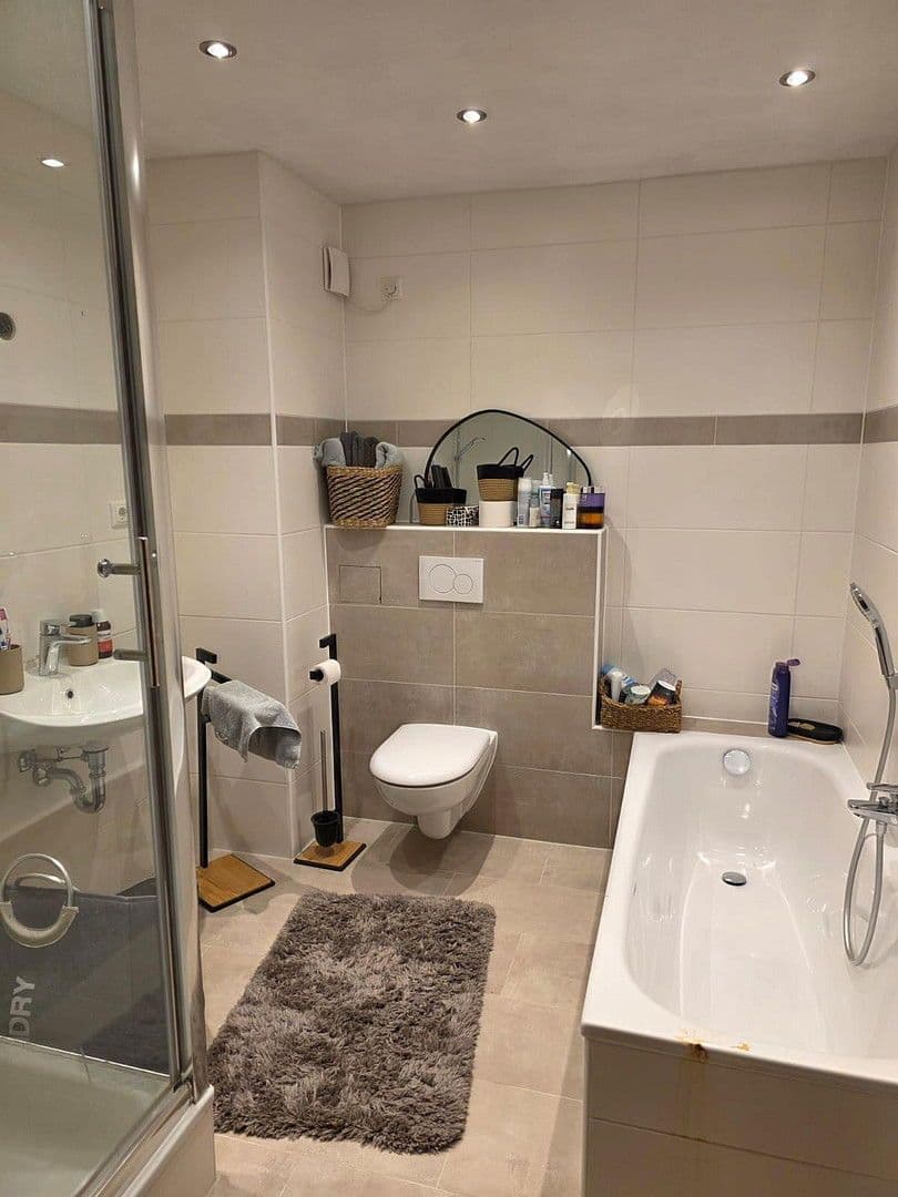 Pronájem bytu 3+1 100 m², Deidesheim, Porýní-Falc Pronájem bytu 3+1 100 m², Deidesheim, Porýní-Falc