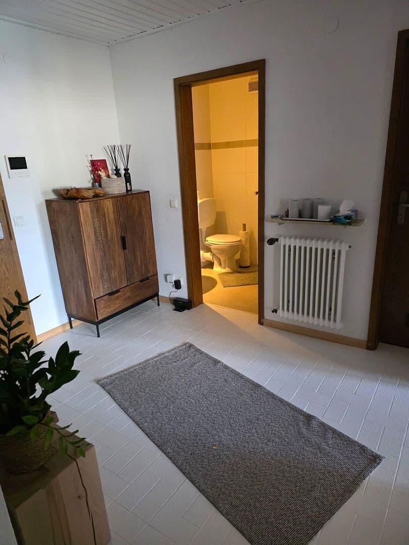 Pronájem bytu 3+1 100 m², Deidesheim, Porýní-Falc Pronájem bytu 3+1 100 m², Deidesheim, Porýní-Falc