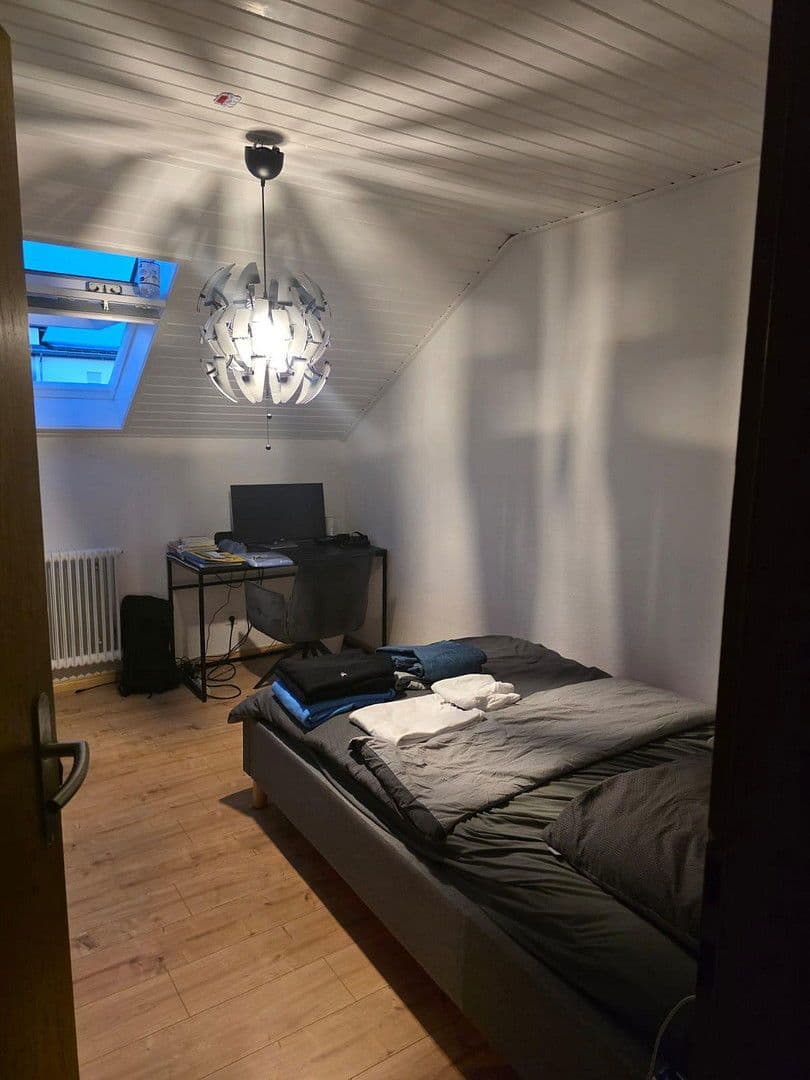 Pronájem bytu 3+1 100 m², Deidesheim, Porýní-Falc Pronájem bytu 3+1 100 m², Deidesheim, Porýní-Falc