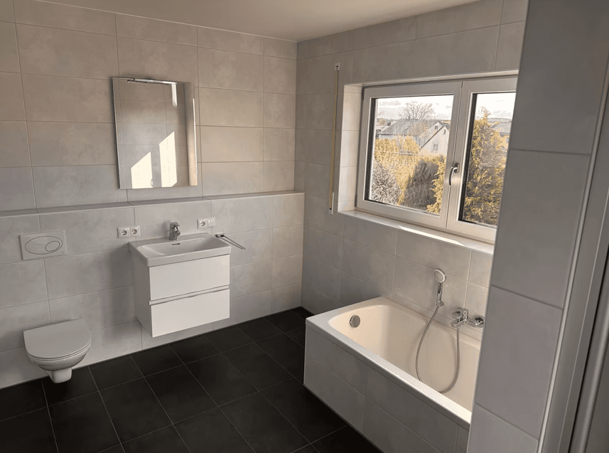 Pronájem bytu 4+1 118 m², Austr. 2, Wernberg-Köblitz, Bavorsko Pronájem bytu 4+1 118 m², Austr. 2, Wernberg-Köblitz, Bavorsko