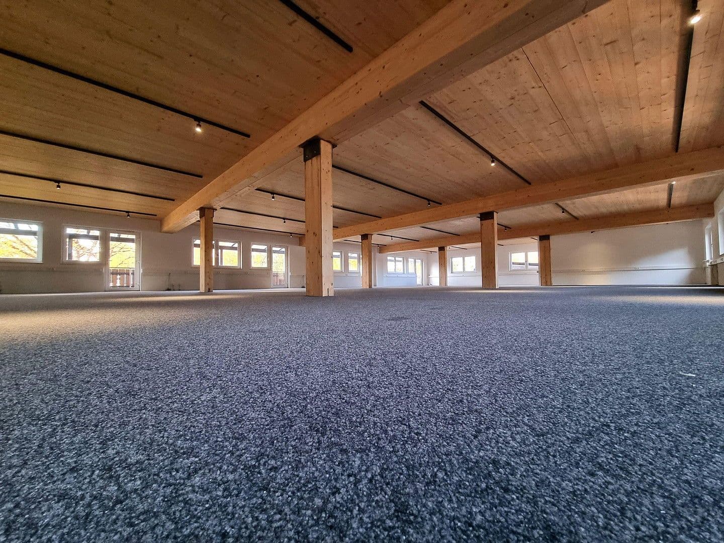 Pronájem kanceláře 400 m², Murnau am Staffelsee, Bavorsko Pronájem kanceláře 400 m², Murnau am Staffelsee, Bavorsko