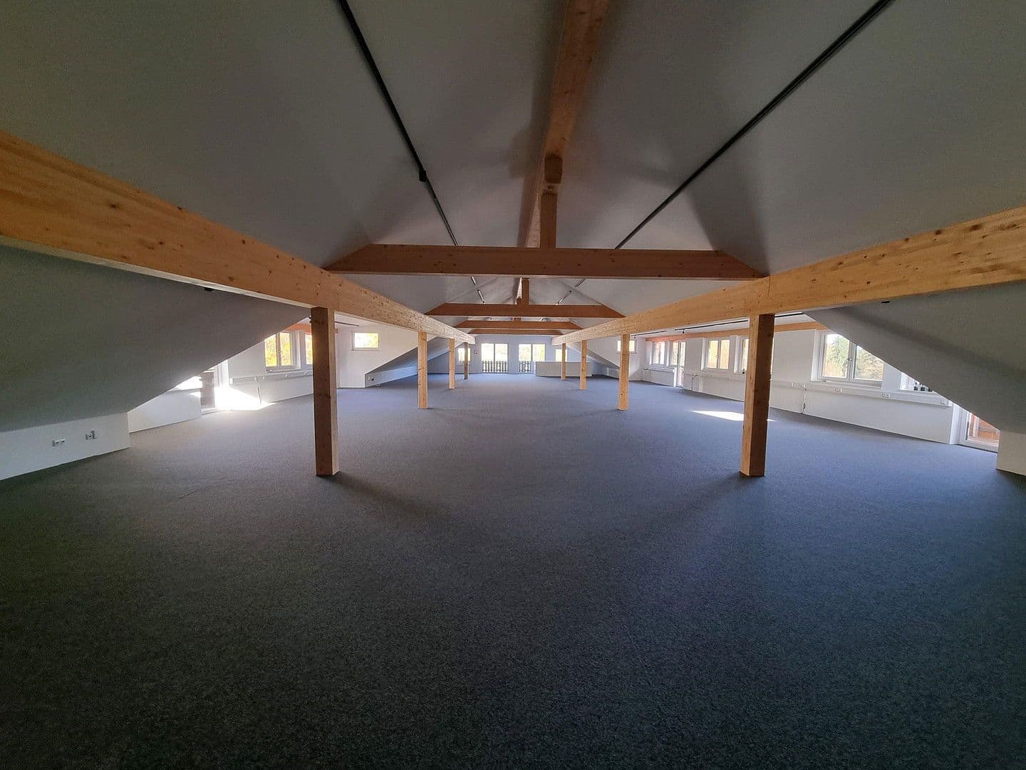 Pronájem kanceláře 400 m², Murnau am Staffelsee, Bavorsko Pronájem kanceláře 400 m², Murnau am Staffelsee, Bavorsko