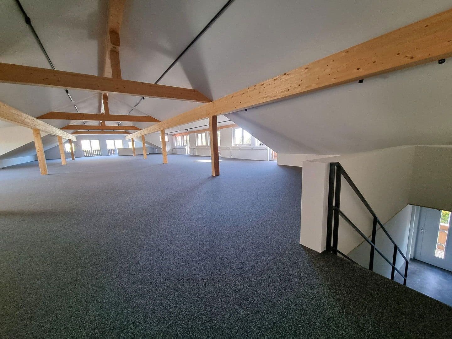 Pronájem kanceláře 400 m², Murnau am Staffelsee, Bavorsko Pronájem kanceláře 400 m², Murnau am Staffelsee, Bavorsko