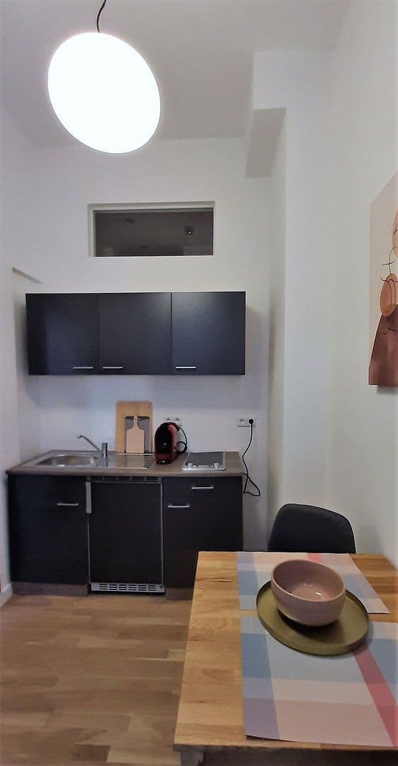 Pronájem bytu 1+1 33 m², Berlin, Berlín Pronájem bytu 1+1 33 m², Berlin, Berlín