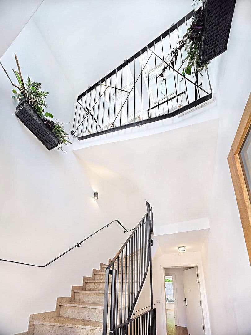 Pronájem bytu 4+1 83 m², Waldfriedhofstrasse 0, München, Bavorsko Pronájem bytu 4+1 83 m², Waldfriedhofstrasse 0, München, Bavorsko