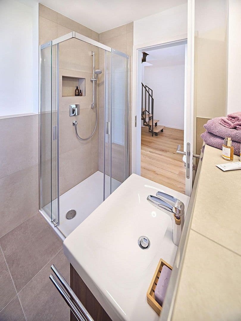 Pronájem bytu 4+1 83 m², Waldfriedhofstrasse 0, München, Bavorsko Pronájem bytu 4+1 83 m², Waldfriedhofstrasse 0, München, Bavorsko