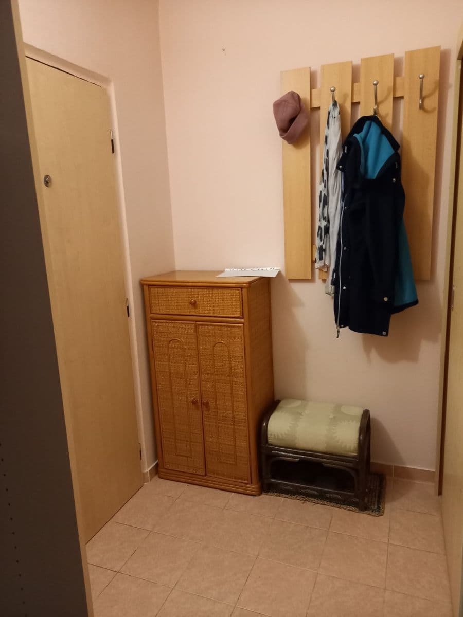 Pronájem bytu 1+1 35 m², Kojetická, Neratovice, Středočeský kraj Pronájem bytu 1+1 35 m², Kojetická, Neratovice, Středočeský kraj