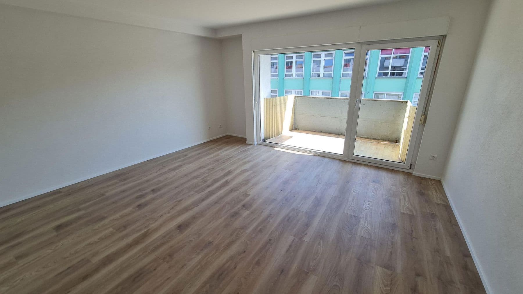 Pronájem bytu 3+1 90 m², Westliche Karl-Friedrich-Straße 150, Pforzheim, Bádensko-Württembersko Pronájem bytu 3+1 90 m², Westliche Karl-Friedrich-Straße 150, Pforzheim, Bádensko-Württembersko
