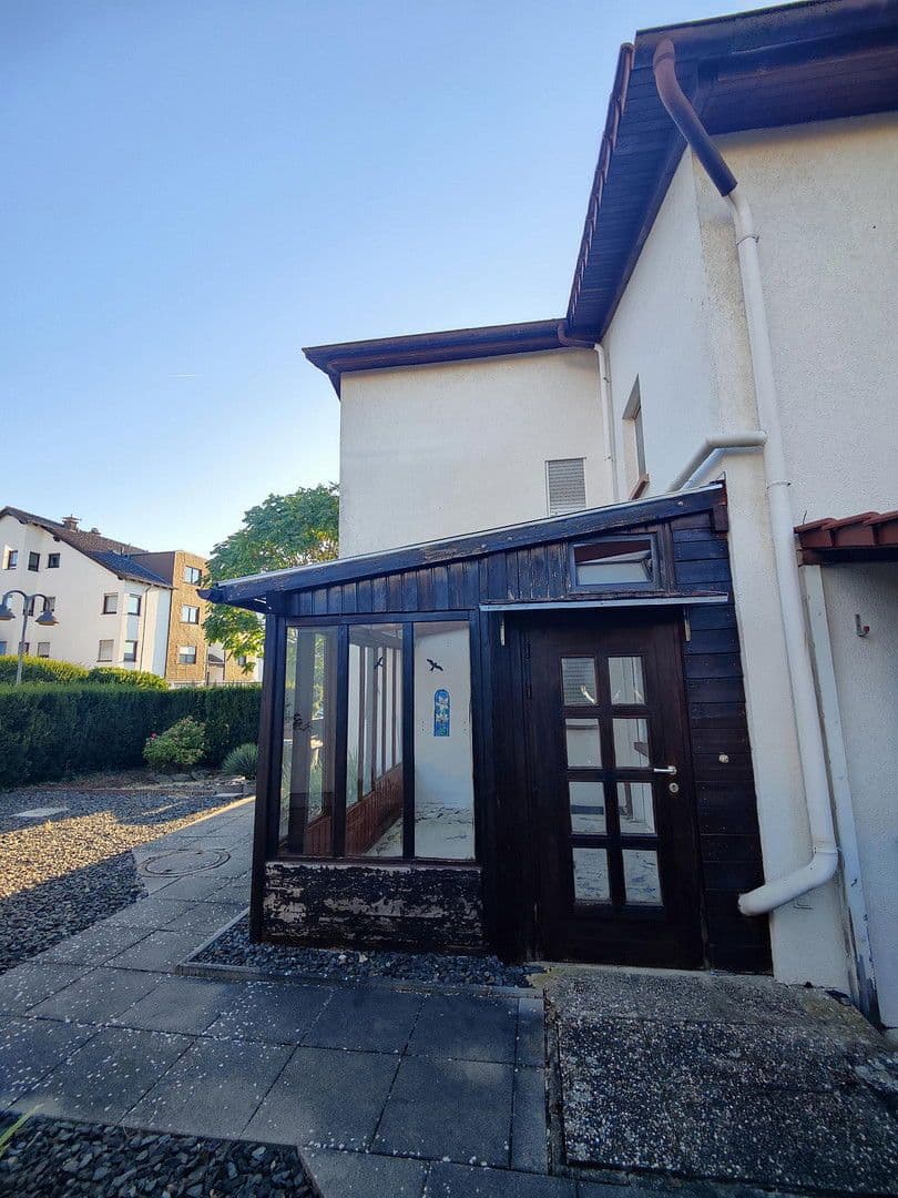 Prodej domu 120 m², pozemek 352 m², Budenheim, Porýní-Falc Prodej domu 120 m², pozemek 352 m², Budenheim, Porýní-Falc