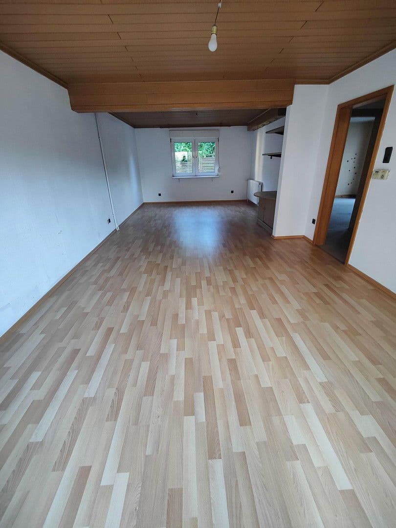Prodej domu 120 m², pozemek 352 m², Budenheim, Porýní-Falc Prodej domu 120 m², pozemek 352 m², Budenheim, Porýní-Falc