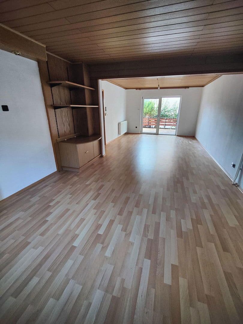 Prodej domu 120 m², pozemek 352 m², Budenheim, Porýní-Falc Prodej domu 120 m², pozemek 352 m², Budenheim, Porýní-Falc
