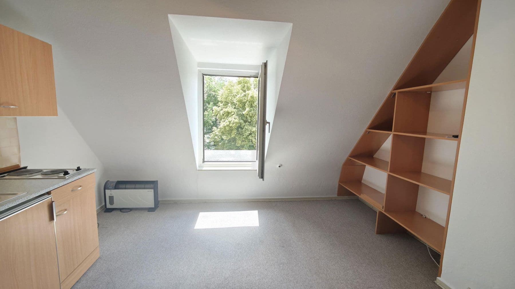 Pronájem bytu 4+1 115 m², Steinmetzstr. 6, Hannover, Dolní Sasko Pronájem bytu 4+1 115 m², Steinmetzstr. 6, Hannover, Dolní Sasko