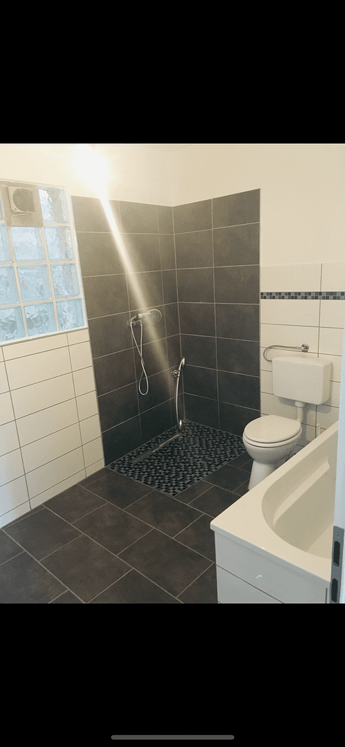 Prodej domu 312 m², pozemek 350 m², Oberhauserstraße 12 und 12a, Feilbingert, Porýní-Falc Prodej domu 312 m², pozemek 350 m², Oberhauserstraße 12 und 12a, Feilbingert, Porýní-Falc