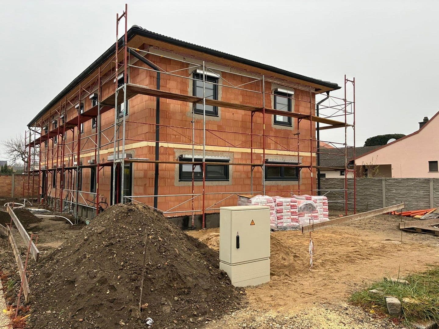 Prodej domu 139 m², pozemek 220 m², Schwabenweg 6a Bockfließ, Bockfließ, Dolní Rakousko Prodej domu 139 m², pozemek 220 m², Schwabenweg 6a Bockfließ, Bockfließ, Dolní Rakousko