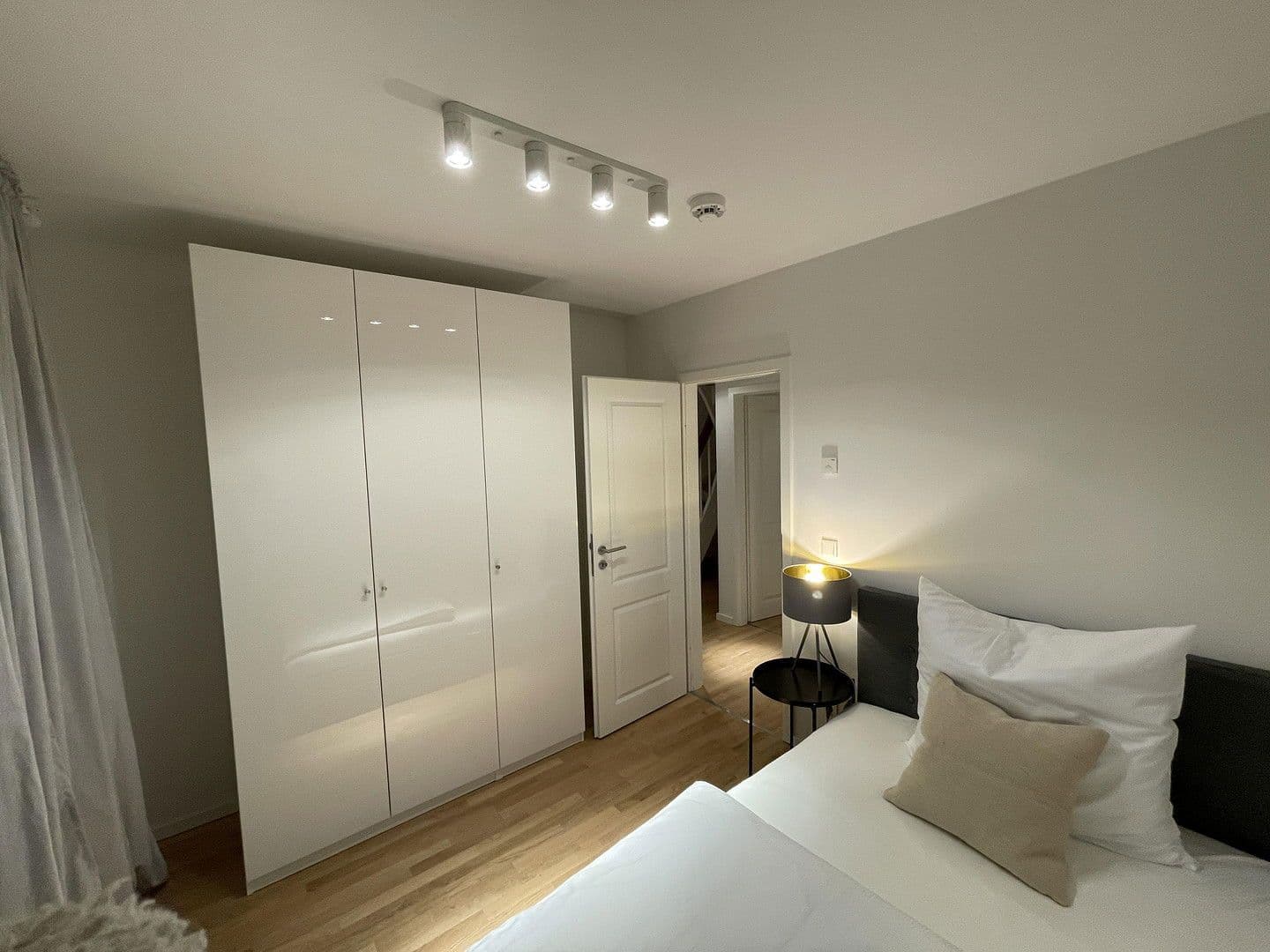 Pronájem bytu 3+1 92 m², Schwedterstr. 0, Berlin, Berlín Pronájem bytu 3+1 92 m², Schwedterstr. 0, Berlin, Berlín