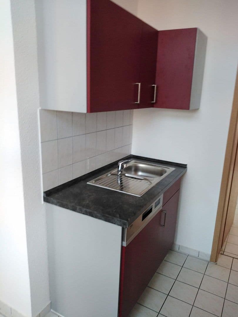 Pronájem bytu 2+1 67 m², Parchim, Mecklenburg-Vorpommern Pronájem bytu 2+1 67 m², Parchim, Mecklenburg-Vorpommern