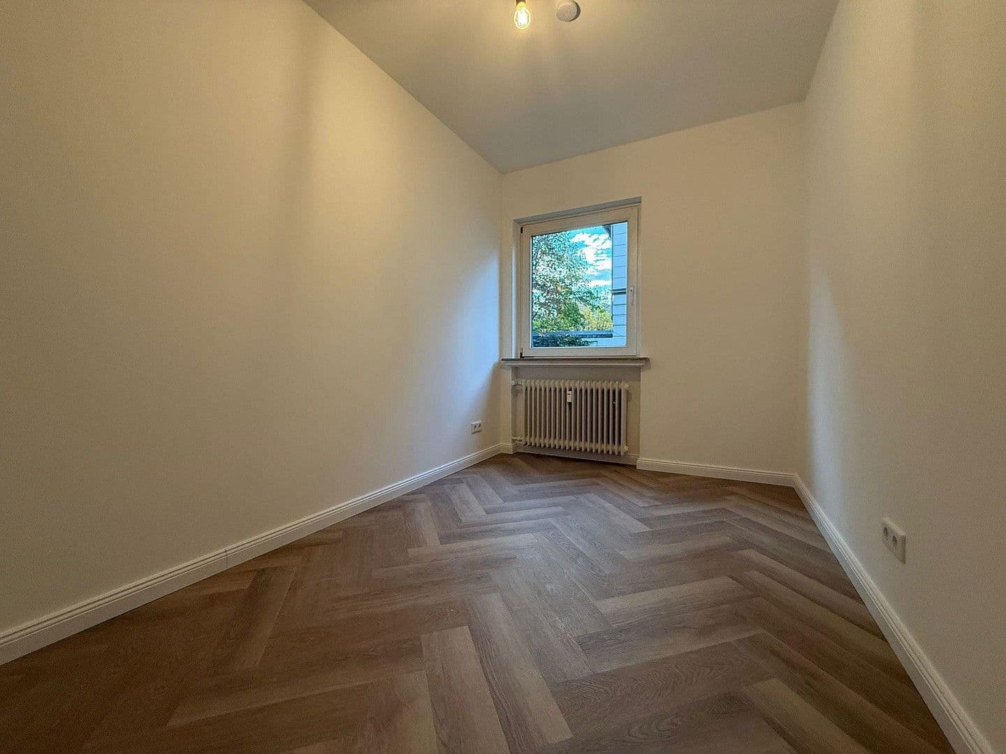 Prodej bytu 3+1 70 m², Berliner Straße 23, Bremen, Bremen Prodej bytu 3+1 70 m², Berliner Straße 23, Bremen, Bremen