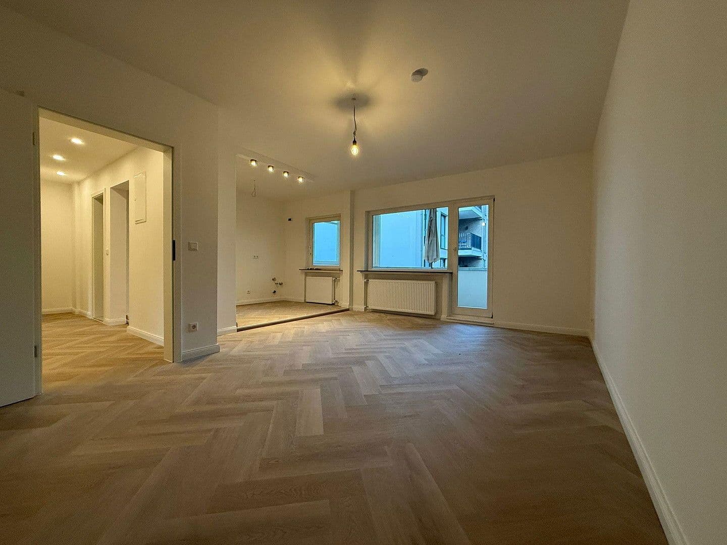 Prodej bytu 3+1 70 m², Berliner Straße 23, Bremen, Bremen Prodej bytu 3+1 70 m², Berliner Straße 23, Bremen, Bremen