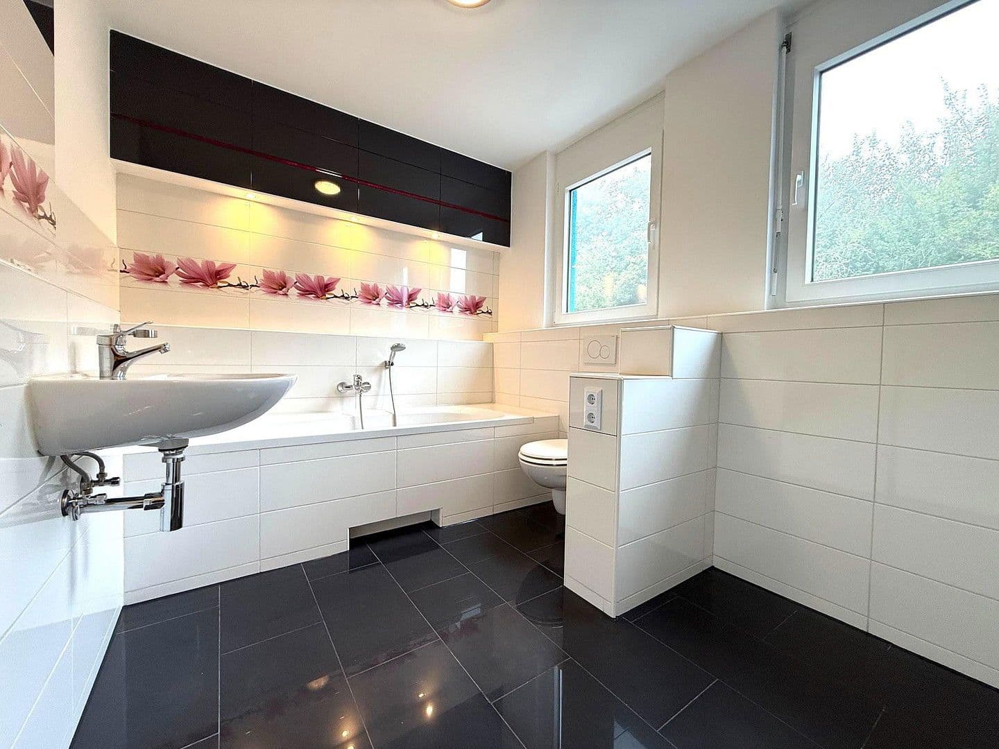 Prodej domu 137 m², pozemek 200 m², Am Weiher 26, Weingarten (Pfalz), Porýní-Falc Prodej domu 137 m², pozemek 200 m², Am Weiher 26, Weingarten (Pfalz), Porýní-Falc