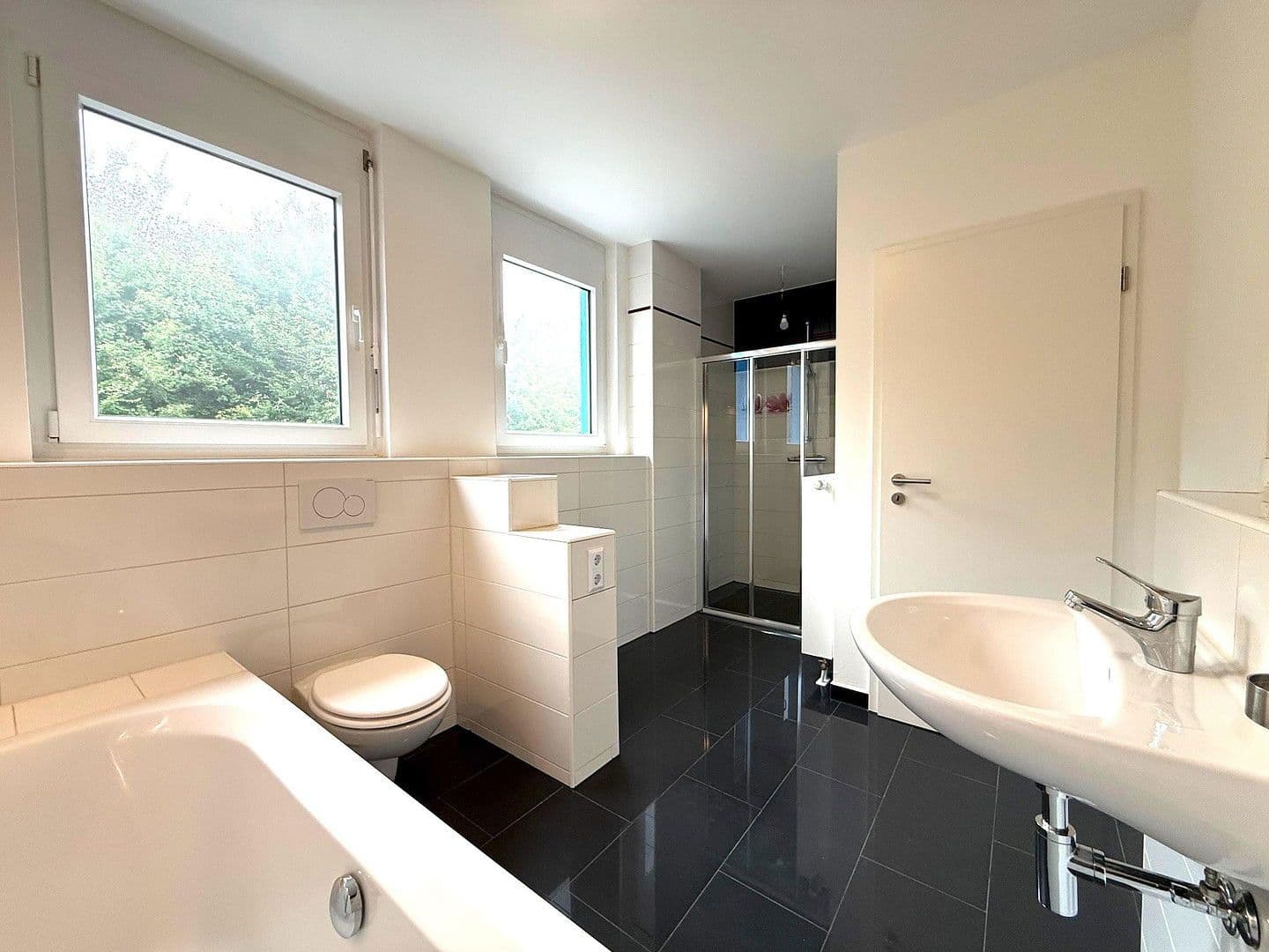 Prodej domu 137 m², pozemek 200 m², Am Weiher 26, Weingarten (Pfalz), Porýní-Falc Prodej domu 137 m², pozemek 200 m², Am Weiher 26, Weingarten (Pfalz), Porýní-Falc