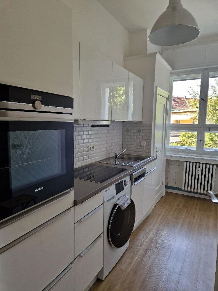 Prodej bytu 3+kk 85 m², Klingsorplatz 2, Berlin, Berlín Prodej bytu 3+kk 85 m², Klingsorplatz 2, Berlin, Berlín