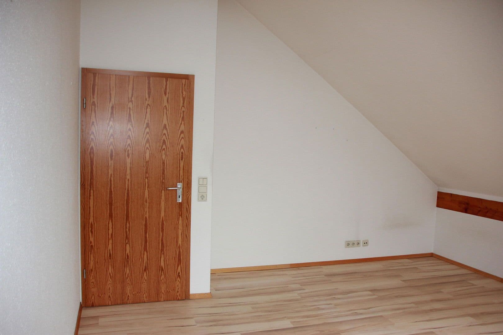 Prodej domu 147 m², pozemek 988 m², Biberach an der Riß, Bádensko-Württembersko Prodej domu 147 m², pozemek 988 m², Biberach an der Riß, Bádensko-Württembersko