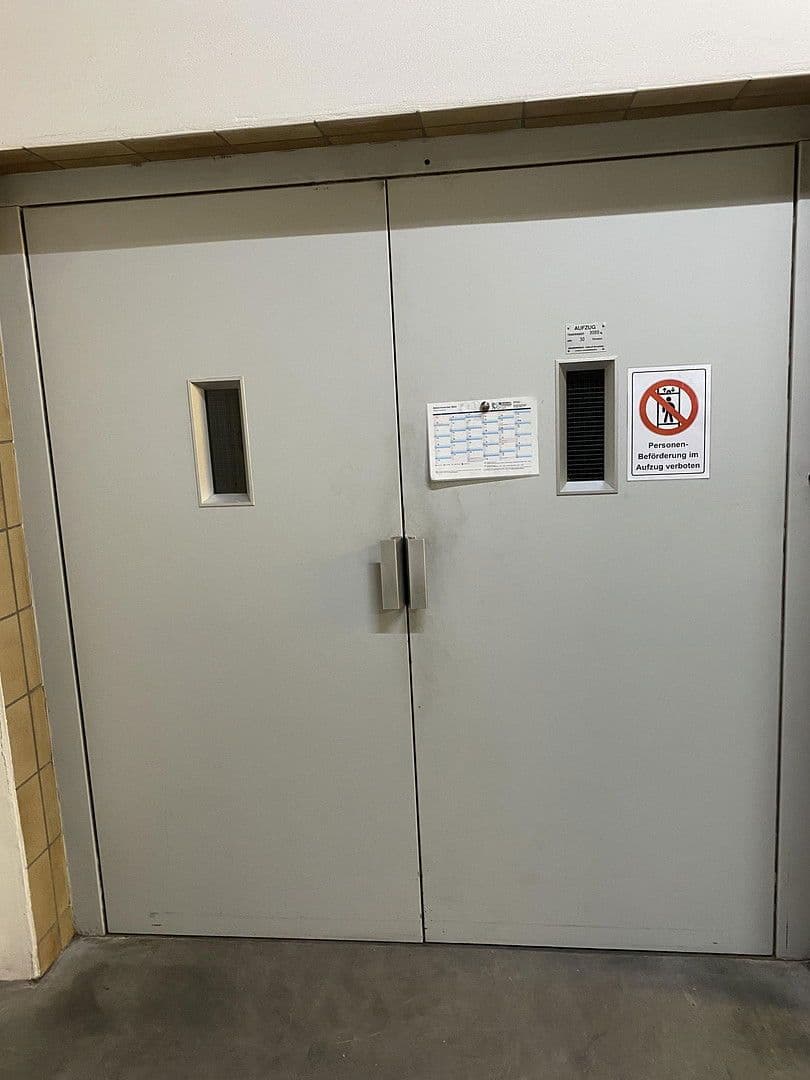 Pronájem nebytového prostoru 2.913 m², Leipheim, Bavorsko Pronájem nebytového prostoru 2.913 m², Leipheim, Bavorsko