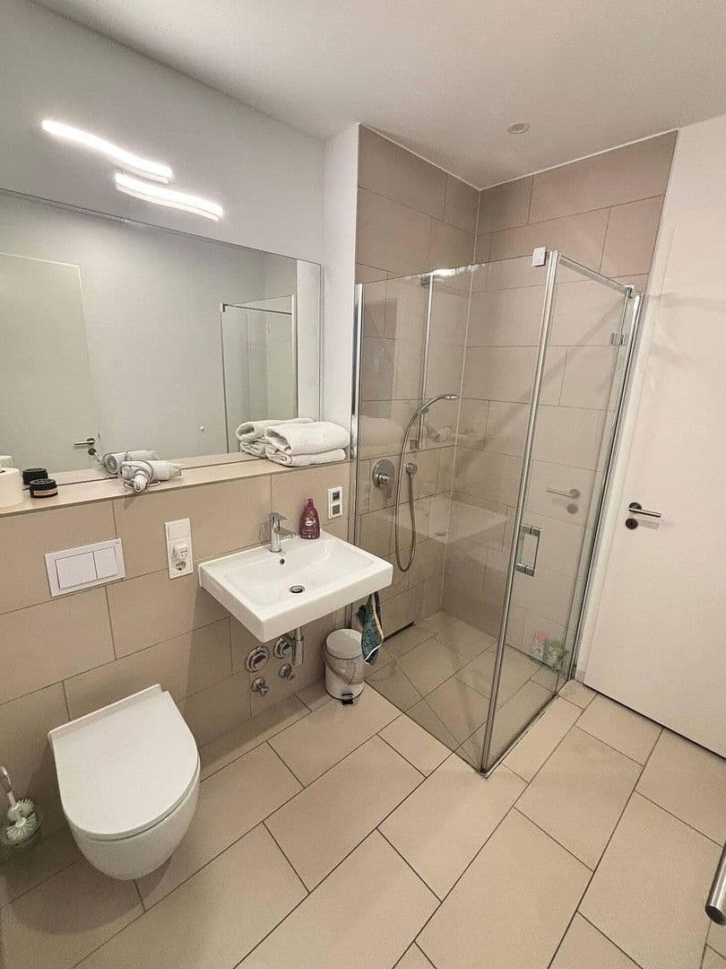 Pronájem bytu 2+1 54 m², Lahnstr. 37b, Frankfurt, Hessen Pronájem bytu 2+1 54 m², Lahnstr. 37b, Frankfurt, Hessen