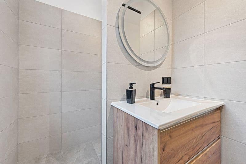 Prodej bytu 3+1 64 m², Mödling, Dolní Rakousko Prodej bytu 3+1 64 m², Mödling, Dolní Rakousko