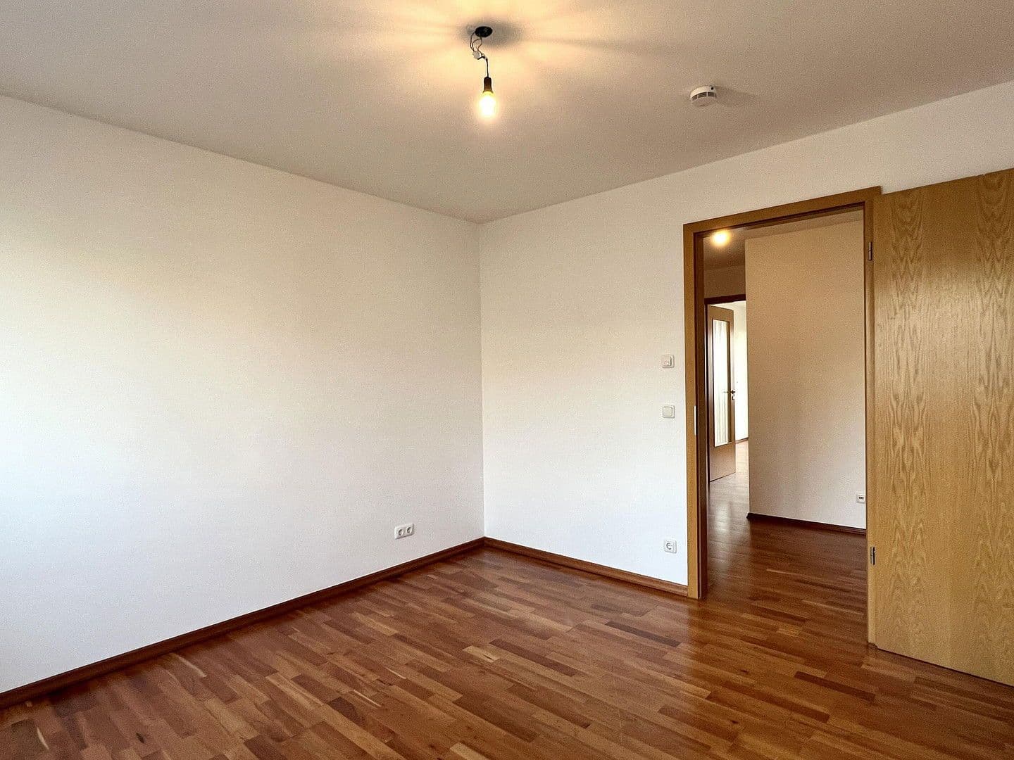 Pronájem bytu 3+1 79 m², Cosimastraße 173, München, Bavorsko Pronájem bytu 3+1 79 m², Cosimastraße 173, München, Bavorsko