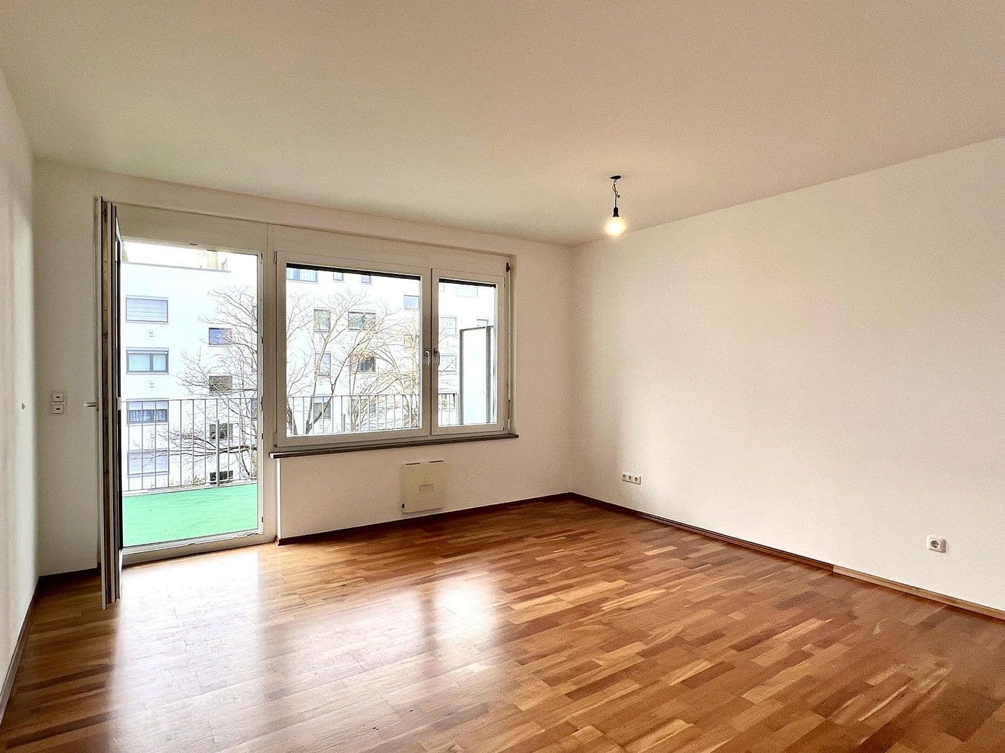 Pronájem bytu 3+1 79 m², Cosimastraße 173, München, Bavorsko Pronájem bytu 3+1 79 m², Cosimastraße 173, München, Bavorsko