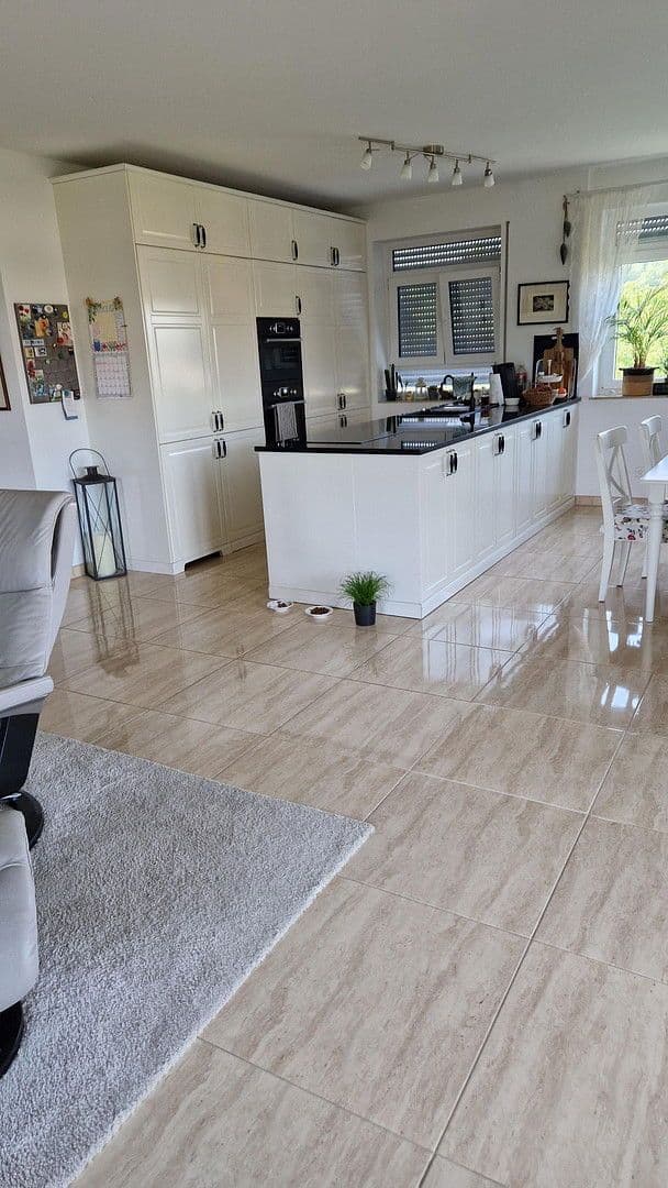 Prodej domu 270 m², pozemek 734 m², Möckmühl, Bádensko-Württembersko Prodej domu 270 m², pozemek 734 m², Möckmühl, Bádensko-Württembersko