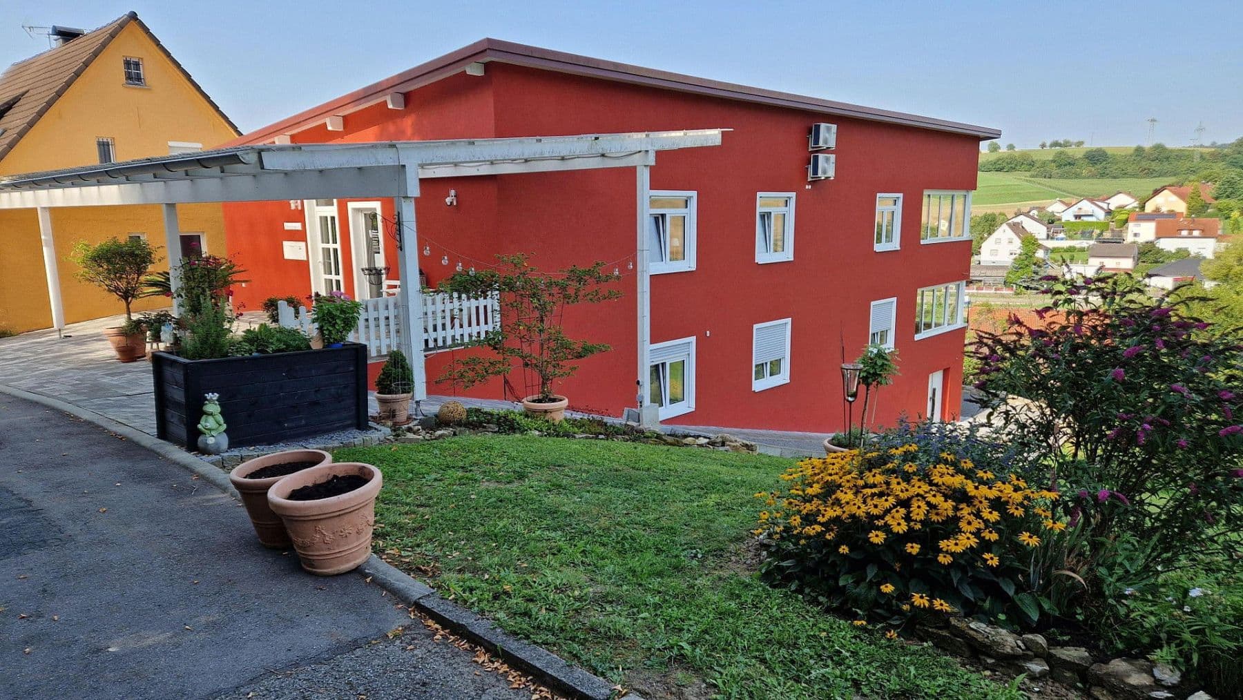 Prodej domu 270 m², pozemek 734 m², Möckmühl, Bádensko-Württembersko Prodej domu 270 m², pozemek 734 m², Möckmühl, Bádensko-Württembersko