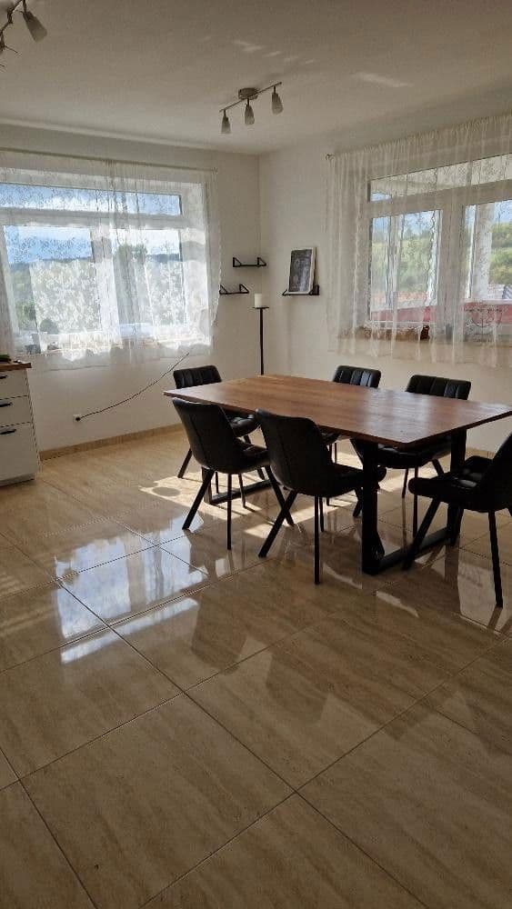 Prodej domu 270 m², pozemek 734 m², Möckmühl, Bádensko-Württembersko Prodej domu 270 m², pozemek 734 m², Möckmühl, Bádensko-Württembersko