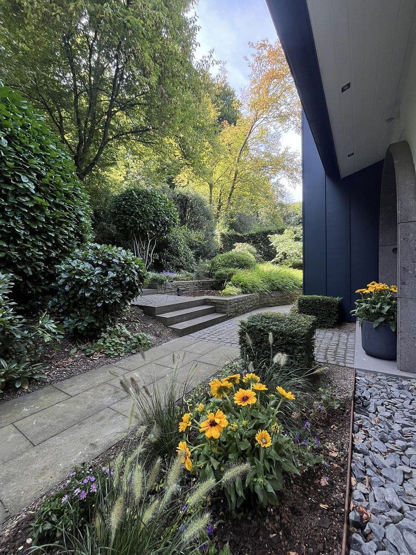 Prodej domu 210 m², pozemek 1.240 m², Königswinter, Severní Porýní-Vestfálsko Prodej domu 210 m², pozemek 1.240 m², Königswinter, Severní Porýní-Vestfálsko