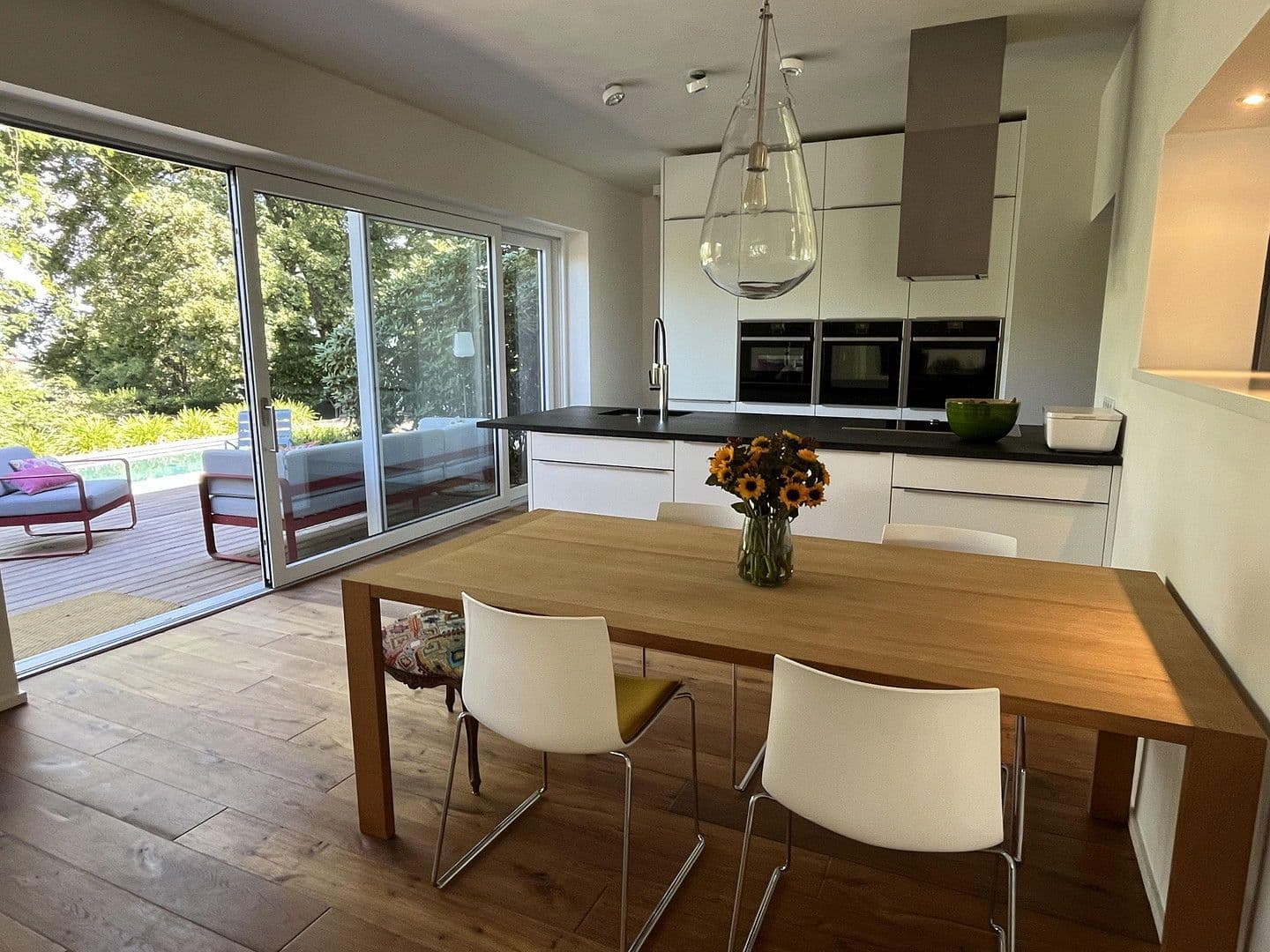 Prodej domu 210 m², pozemek 1.240 m², Königswinter, Severní Porýní-Vestfálsko Prodej domu 210 m², pozemek 1.240 m², Königswinter, Severní Porýní-Vestfálsko