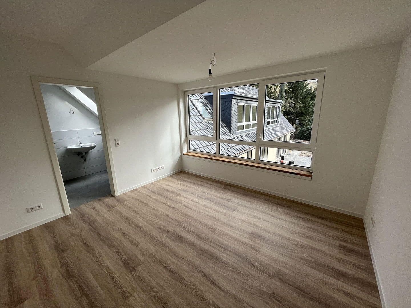 Pronájem bytu 3+1 119 m², Krudops Busch 3a, Schwanewede, Dolní Sasko Pronájem bytu 3+1 119 m², Krudops Busch 3a, Schwanewede, Dolní Sasko