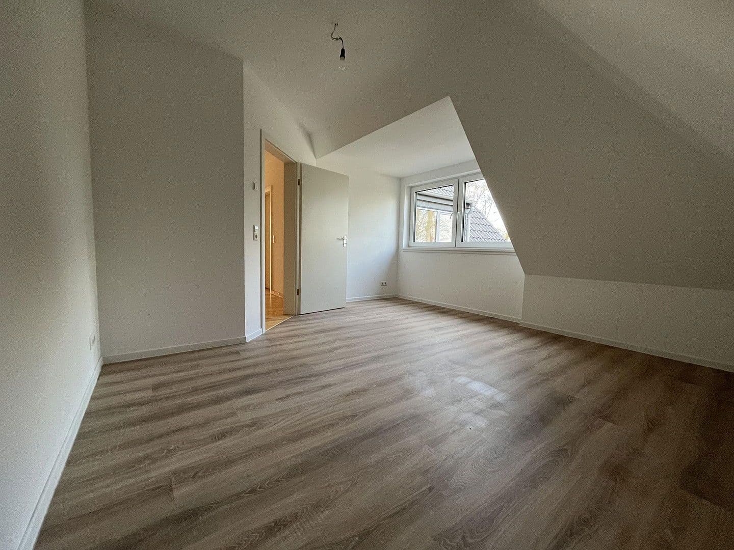 Pronájem bytu 3+1 119 m², Krudops Busch 3a, Schwanewede, Dolní Sasko Pronájem bytu 3+1 119 m², Krudops Busch 3a, Schwanewede, Dolní Sasko