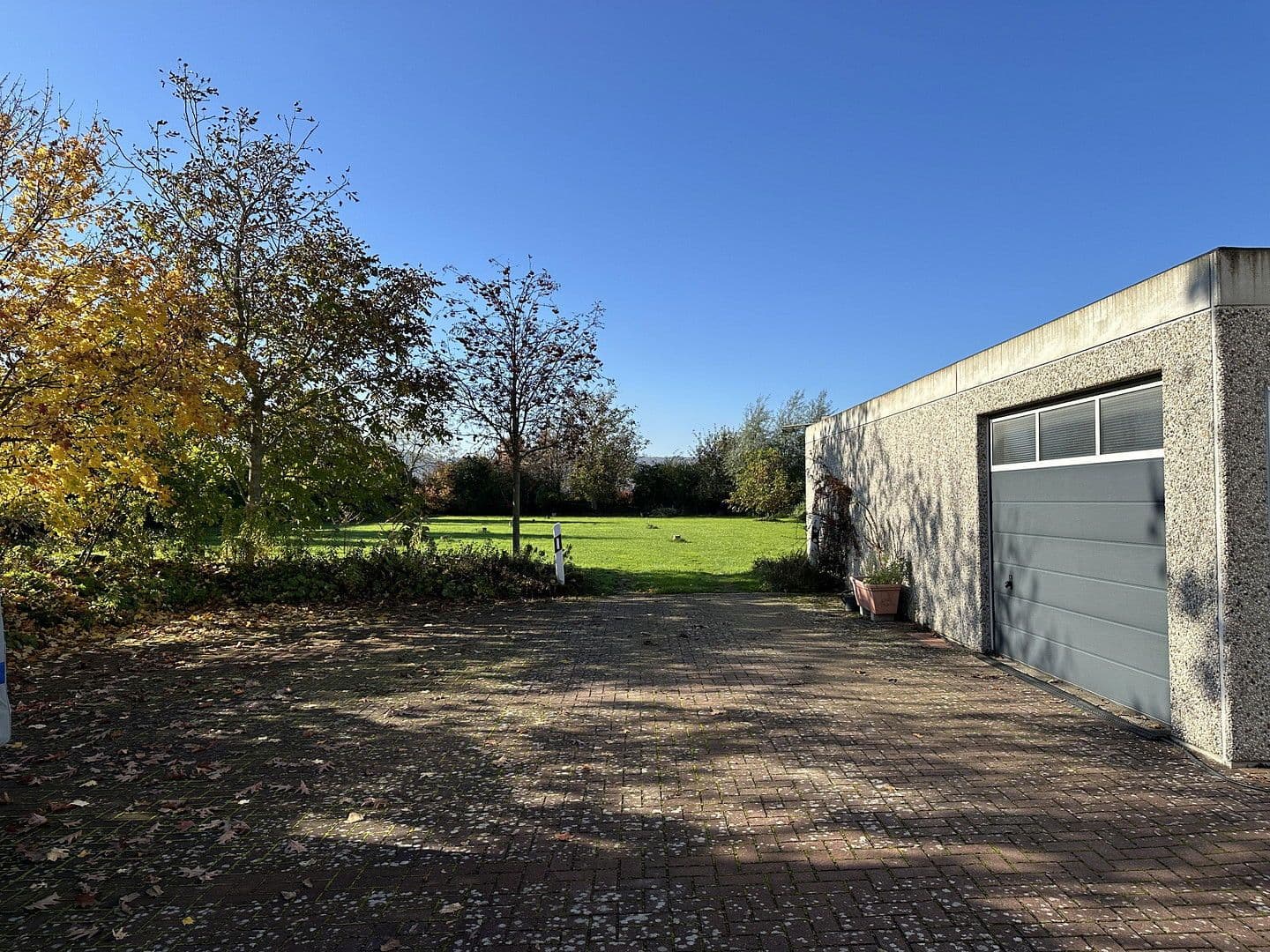 Prodej pozemku 2.968 m², Wennigsen (Deister), Dolní Sasko Prodej pozemku 2.968 m², Wennigsen (Deister), Dolní Sasko