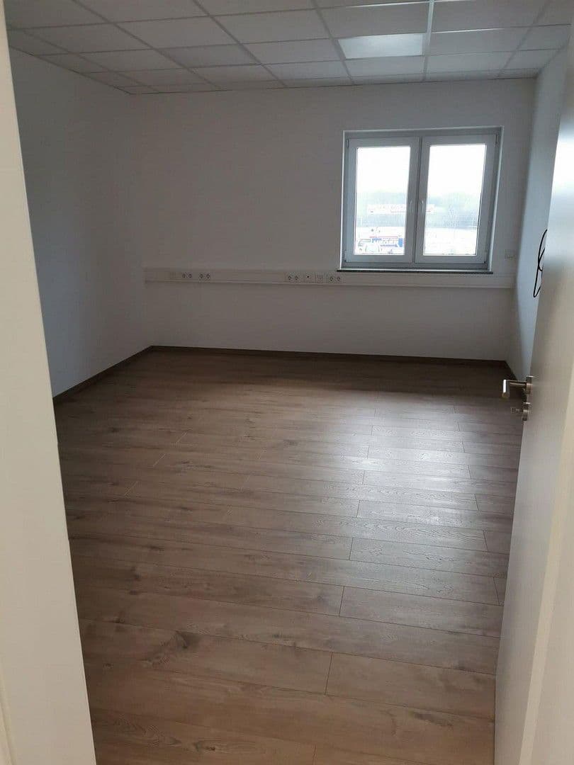 Pronájem kanceláře 137 m², Hadamar, Hessen Pronájem kanceláře 137 m², Hadamar, Hessen