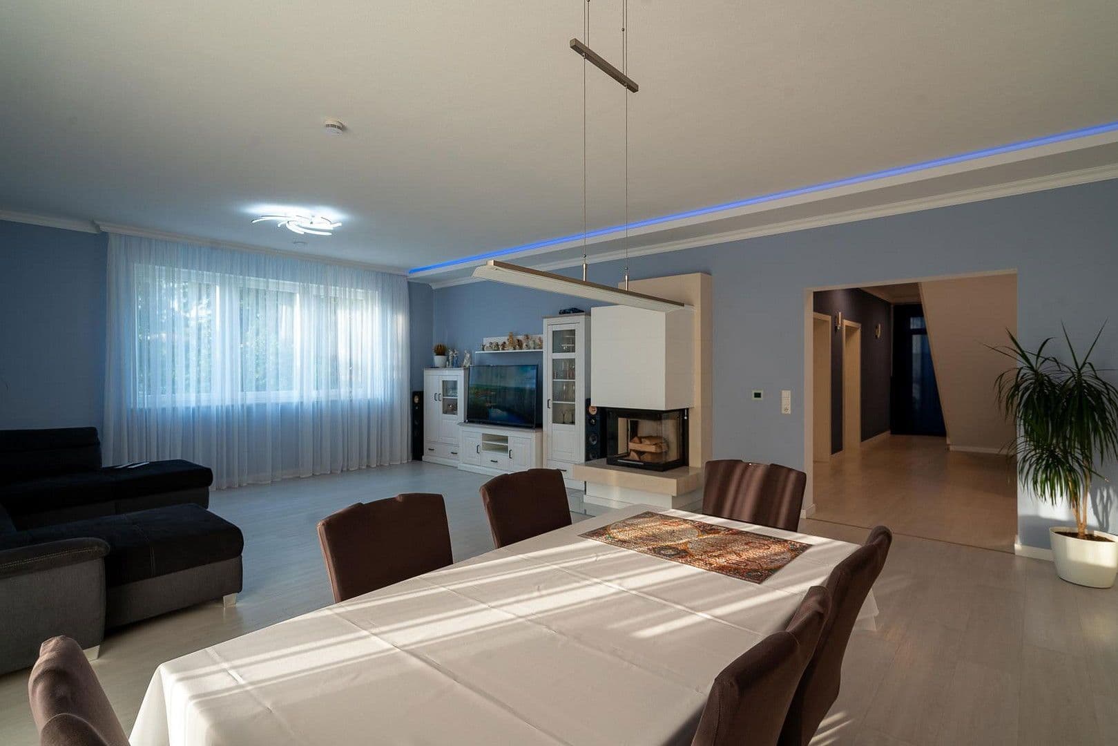 Prodej domu 315 m², pozemek 727 m², Satteldorf, Bádensko-Württembersko Prodej domu 315 m², pozemek 727 m², Satteldorf, Bádensko-Württembersko